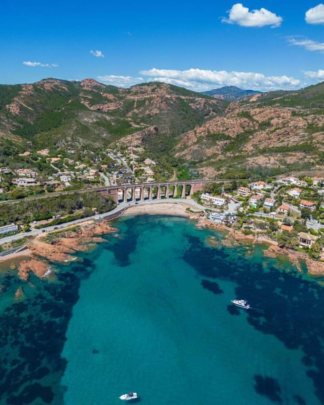 Petit Paradis Vue Mer- Plage Et Calanques A 3 Mn Saint-Raphaël Eksteriør bilde