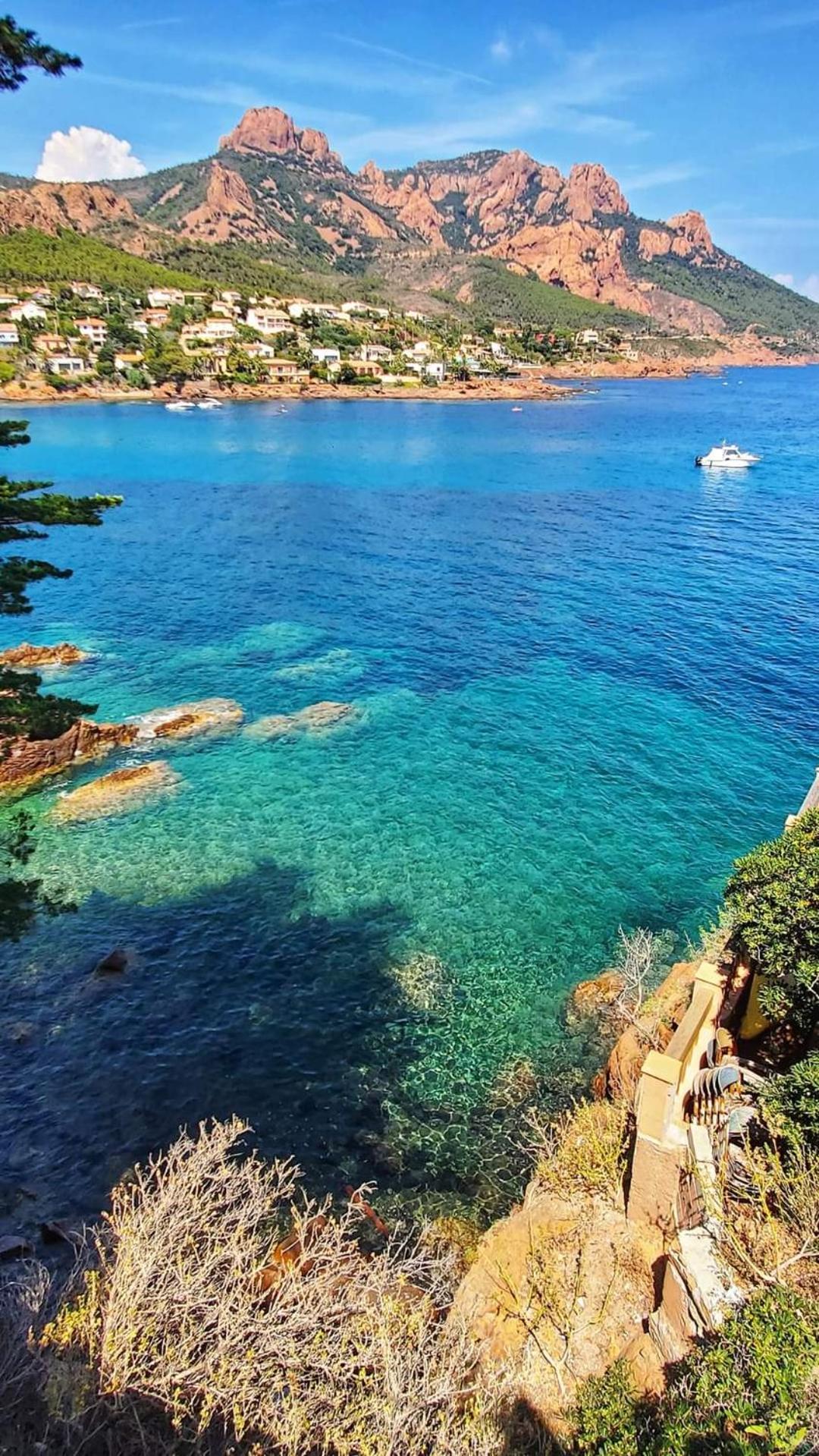 Petit Paradis Vue Mer- Plage Et Calanques A 3 Mn Saint-Raphaël Eksteriør bilde